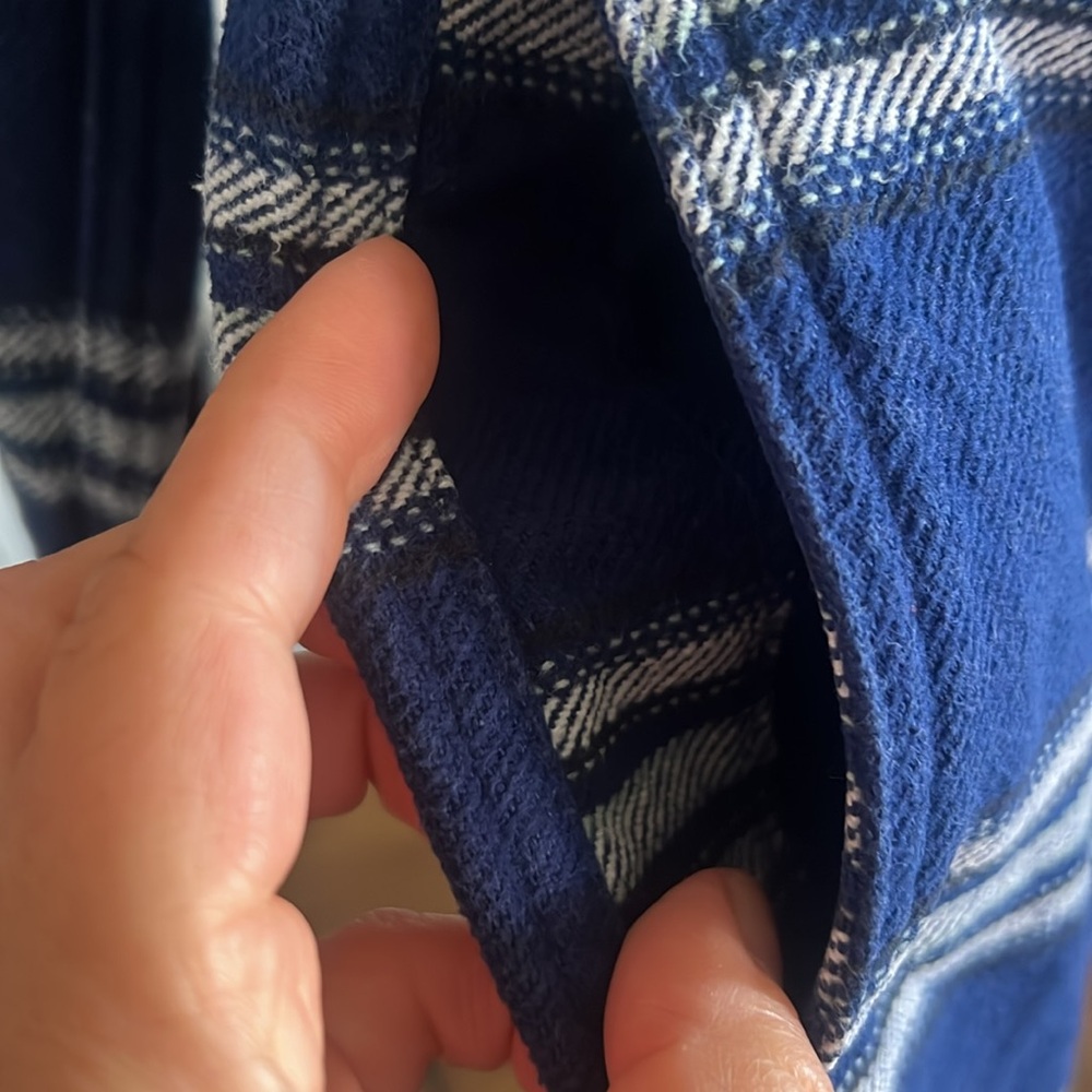 DULUTH Trading Women’s Heritage-weight flannel size M - Picture 8 of 11